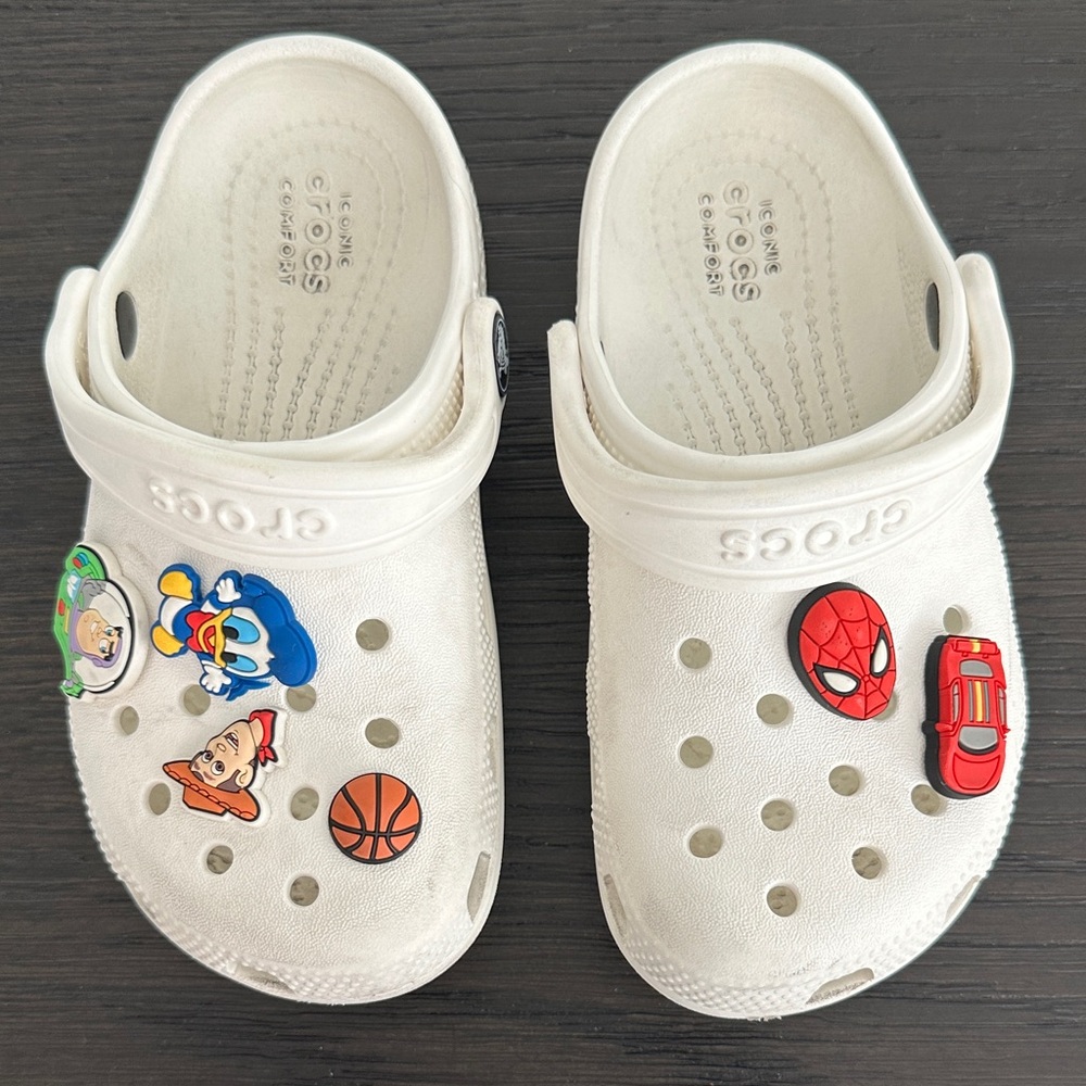 CROCS Kids White Clogs with Character Charms